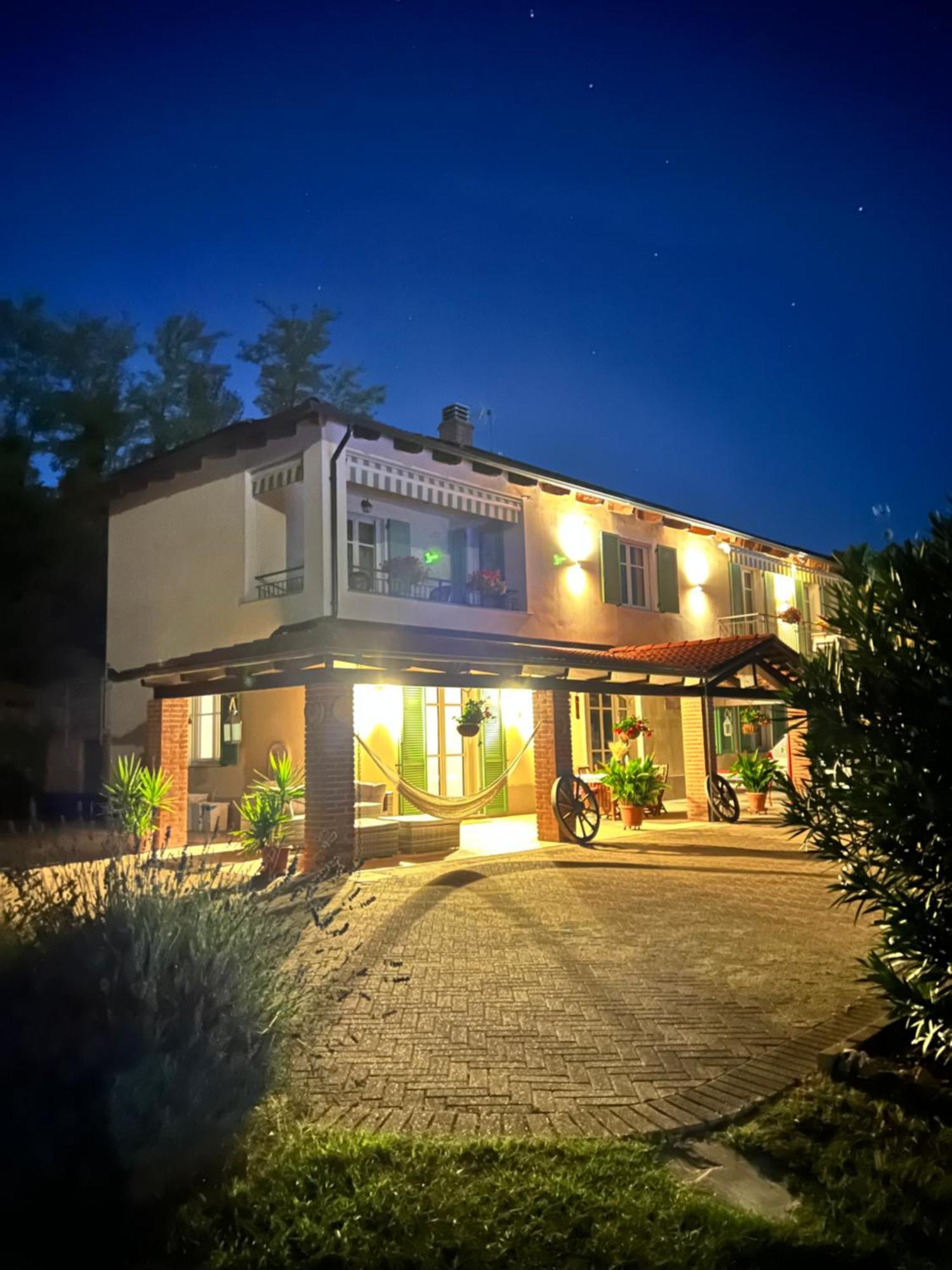 Cascina Il Volo Bed & Breakfast Moncalvo Dış mekan fotoğraf